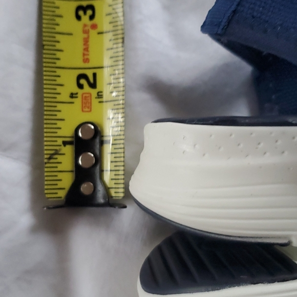 Sandals - Picture 6 of 10